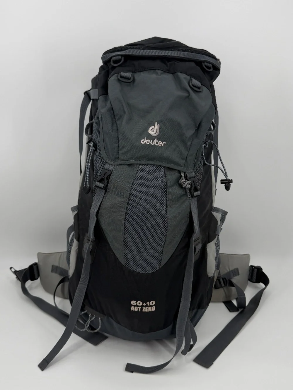 Deuter ACT Zero 60L + 10L Aircontact Backpacking Pack Gray Black Hiking Rucksack